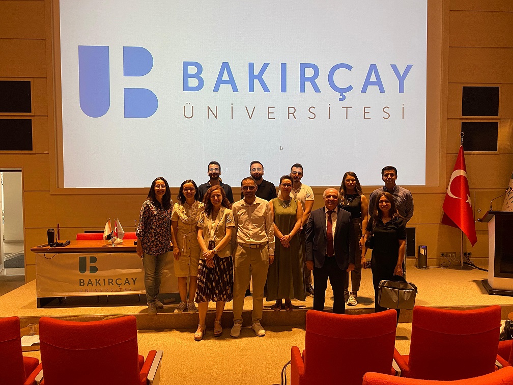 İzmir Bakırçay Üniversitesi Lisansüstü Eğitim Enstitüsü Sağlık Yönetimi Anabilim Dalı 2024/2025 Bahar Dönemi Akademik Çalıştayı Gerçekleştirildi